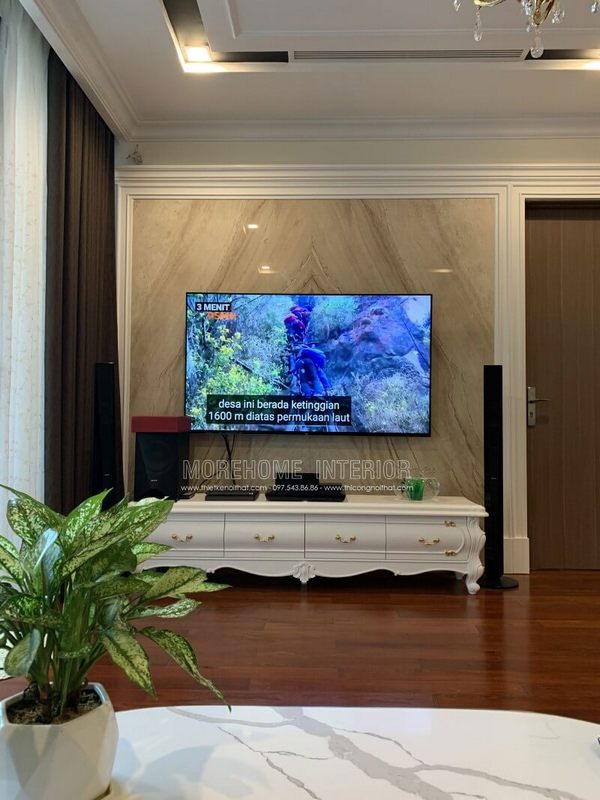 Thi công hoàn thiện vách đá ốp tường phòng khách cho chung cư vinhomes nguyễn chí thanh, quận đống đa, hà nội